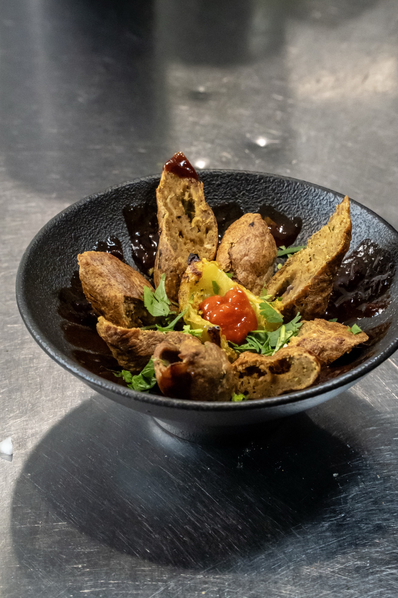 Kebab bowl with tamarind chutney